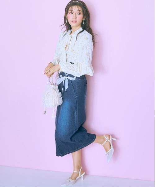 marun（マルン）の「＜大きいサイズ＞ 花柄フリル長袖ブラウス marun（シャツ/ブラウス・レディース・アイボリー系/イエロー系・5L/L/LL/3L/4L）」の22枚目の写真