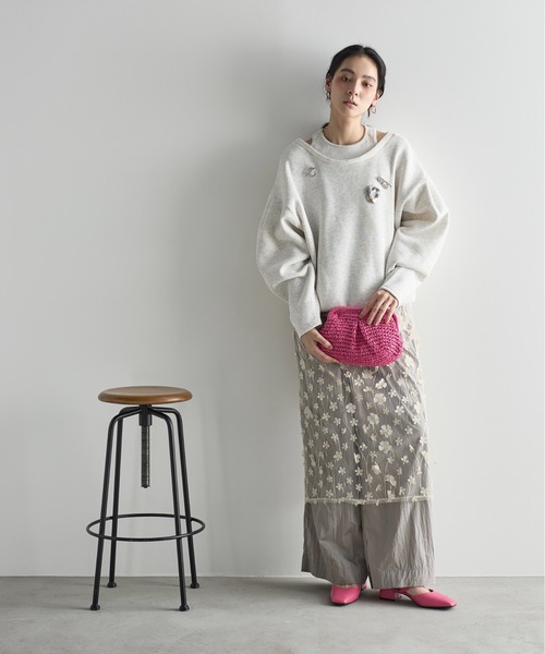 THE YOn（ザヨン）の「2WAYフェイクレイヤードスウェットプルオーバー（スウェット・レディース・ピンク/チャコール/オートミール・FREE）」の8枚目の写真