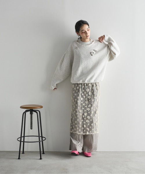 THE YOn（ザヨン）の「2WAYフェイクレイヤードスウェットプルオーバー（スウェット・レディース・ピンク/チャコール/オートミール・FREE）」の11枚目の写真