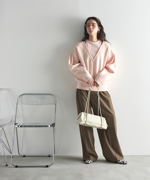 THE YOn（ザヨン）の「2WAYフェイクレイヤードスウェットプルオーバー（スウェット・レディース・ピンク/チャコール/オートミール・FREE）」の18枚目の写真