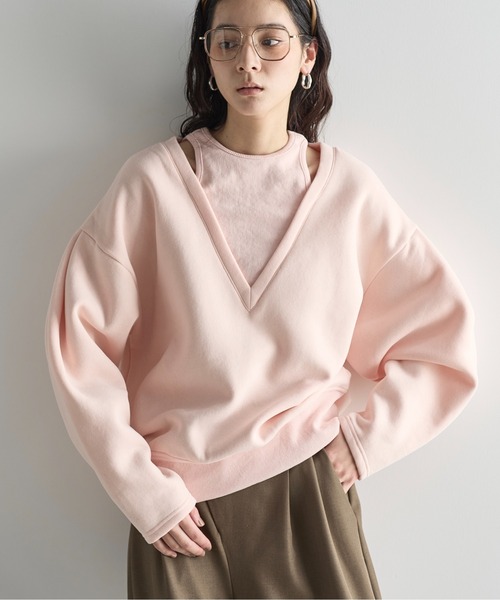 THE YOn（ザヨン）の「2WAYフェイクレイヤードスウェットプルオーバー（スウェット・レディース・ピンク/チャコール/オートミール・FREE）」の14枚目の写真