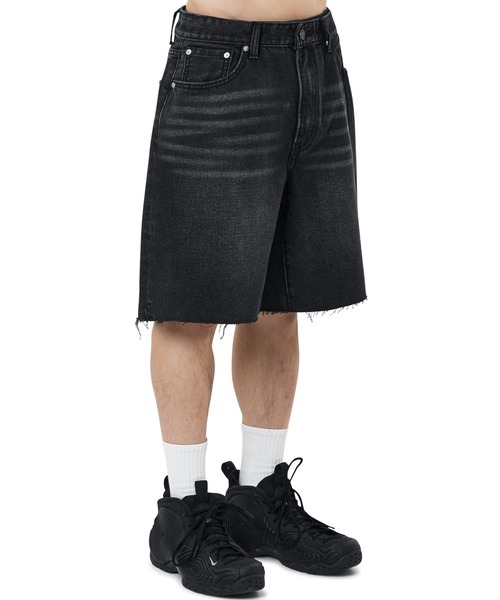 OY（オーワイ）の「『OY/オーワイ』 RAW HEM TAPE DENIM SHORTS/ロウヘムテープデニムショーツ（デニムパンツ・レディース・ブラック/ブルー・S/M/L）」の16枚目の写真
