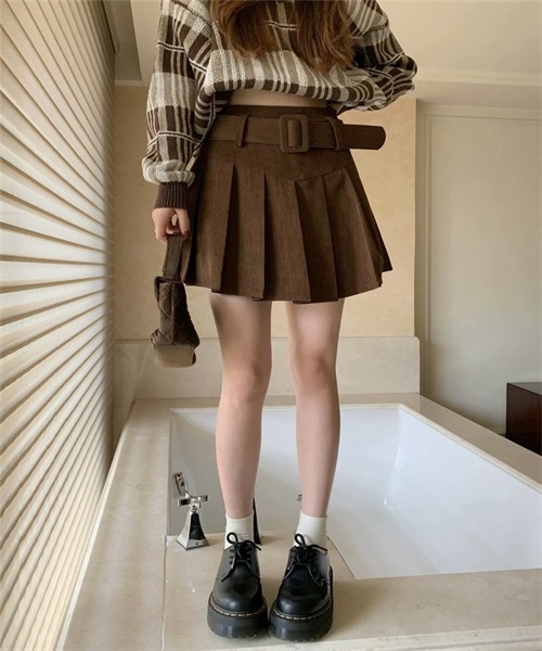 FREE STYLISTS(フリー スタイリスト)の「ベルト付き プリーツミニスカート(スカート・レディース・アイボリー/カーキ/ブラック/ブラウン・S/M/L/XL)」の3枚目の写真