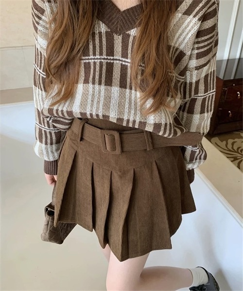 FREE STYLISTS(フリー スタイリスト)の「ベルト付き プリーツミニスカート(スカート・レディース・アイボリー/カーキ/ブラック/ブラウン・S/M/L/XL)」の9枚目の写真
