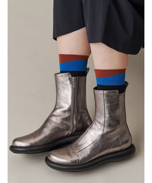 UN3D.(アンスリード)の「ROUND LOW HEEL BOOTS / ラウンドロウヒールブーツ(ブーツ・レディース・ブラック/シルバー/ゴールド・38/36/37)」の8枚目の写真