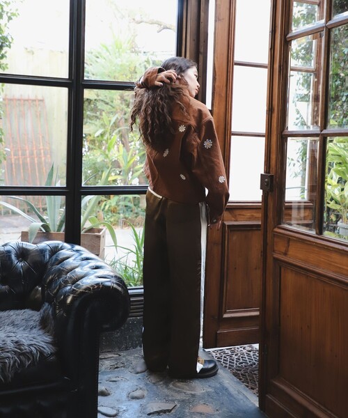 B:MING by BEAMS（ビーミングバイビームス）の「ambiance / Embroidery Jacket（S～M）（デニムジャケット・レディース・ブラウン/ブラック・SMALL/MEDIUM）」の14枚目の写真