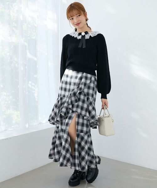 MAJESTIC LEGON(マジェスティックレゴン)の「フリルデザインスリットスカート(スカート・レディース・ブラック系その他/ブラック・MEDIUM)」の8枚目の写真