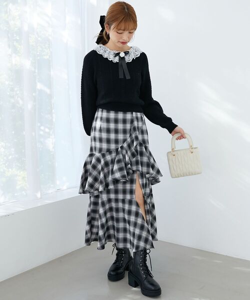 MAJESTIC LEGON(マジェスティックレゴン)の「フリルデザインスリットスカート(スカート・レディース・ブラック系その他/ブラック・MEDIUM)」の9枚目の写真