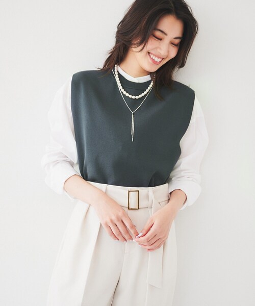 UNTITLED（アンタイトル）の「【アンサンブル可能】ニットベスト（ニット/セーター・レディース・ブラウン系/ナチュラル/ブルーグリーン/チャコールグレー・44/48/00/02/04）」の7枚目の写真