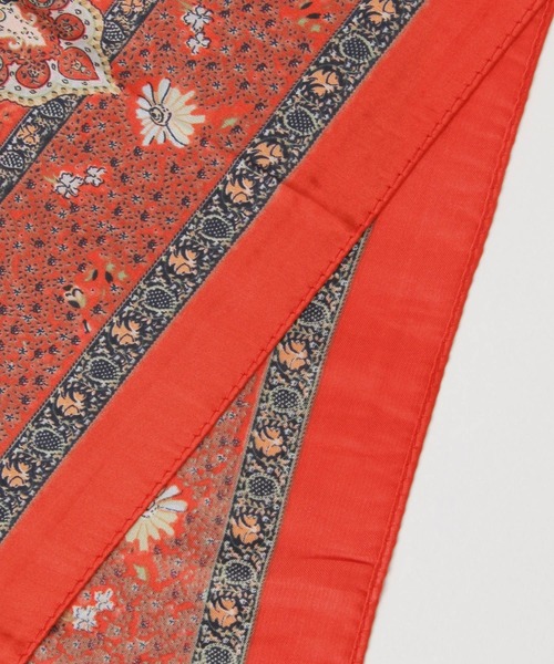 BAYFLOW（ベイフロー）の「70×70 ペイズリー柄スカーフ（バンダナ/スカーフ・レディース・アイボリー/ネイビー/レッド・FREE）」の11枚目の写真