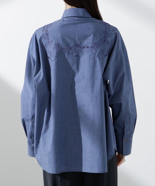 NANO universe(ナノユニバース)の「カットワークレースオーバーサイズシャツ(シャツ/ブラウス・レディース・ブルー/ホワイト・FREE)」の14枚目の写真