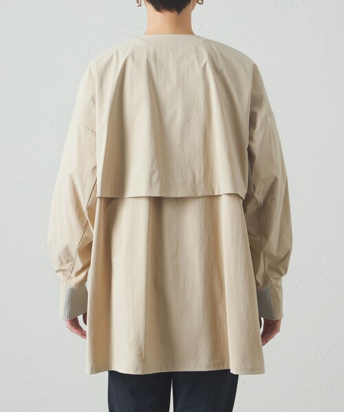 CAST:（キャストコロン）の「【オンでもオフでも活躍/機能性素材】ミドルライトアウター（トレンチコート・レディース・ブルー系その他2/ベージュ/オフホワイト・M）」の11枚目の写真