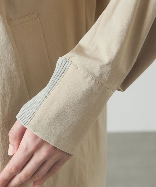 CAST:（キャストコロン）の「【オンでもオフでも活躍/機能性素材】ミドルライトアウター（トレンチコート・レディース・ブルー系その他2/ベージュ/オフホワイト・M）」の10枚目の写真