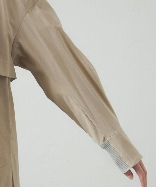 CAST:（キャストコロン）の「【オンでもオフでも活躍/機能性素材】ミドルライトアウター（トレンチコート・レディース・ブルー系その他2/ベージュ/オフホワイト・M）」の9枚目の写真
