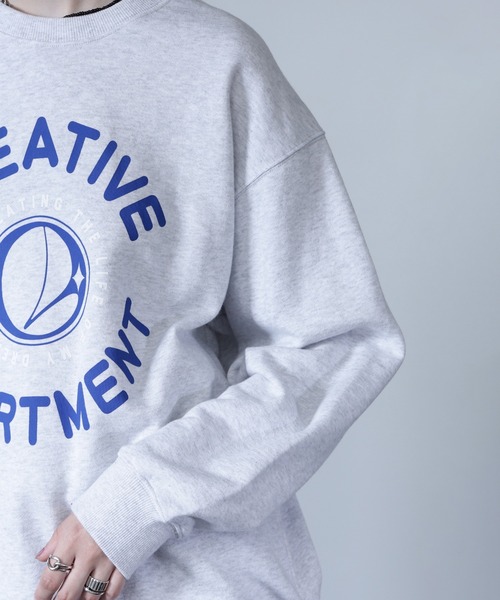 ROSE BUD（ローズバッド）の「【WEB・一部店舗限定】カレッジライクプリントトレーナー（スウェット・レディース・ホワイト/ネイビー/カーキ・ONE SIZE）」の11枚目の写真