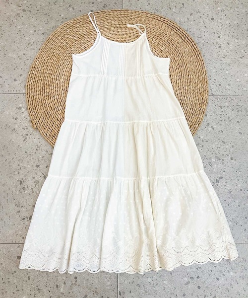 aimoha（アイモハ）の「レースティアードコットンキャミワンピース（ワンピース・レディース・ライトベージュ/ホワイト・FREE）」の3枚目の写真