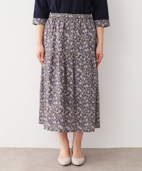 LAURA ASHLEY(ローラアシュレイ)の「【洗える/コットン100%/同柄アイテムあり】アマイア ディッツィー柄 スカート(スカート・レディース・イエロー系その他2/ネイビー系・38/40)」の11枚目の写真