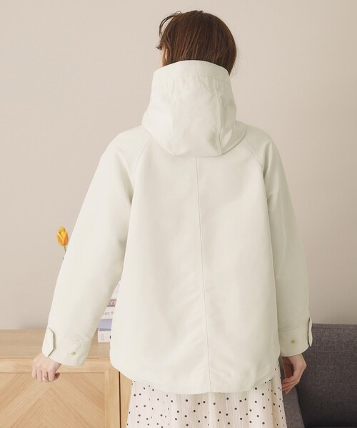 ITS'DEMO（イッツデモ）の「【花粉防止／撥水／手洗い可】マウンテンパーカー（その他アウター・レディース・ブラウン系/ネイビー/ライトベージュ・00）」の7枚目の写真