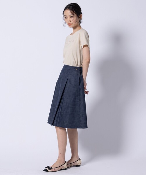 TOCCA（トッカ）の「TEXT LOGO TEE Tシャツ（Tシャツ/カットソー・レディース・ベージュ系/アイボリー系・MEDIUM/SMALL）」の10枚目の写真
