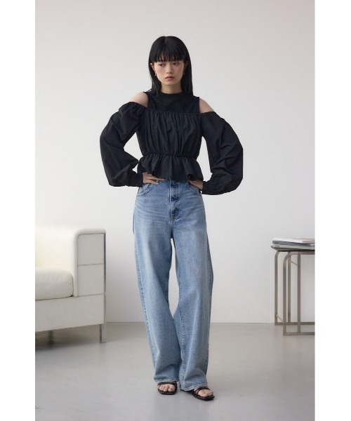 AZUL by moussy(アズールバイマウジー)の「オフショルレイヤードブラウス(Tシャツ/カットソー・レディース・グレー/アイボリー/ブラック・FREE)」の17枚目の写真