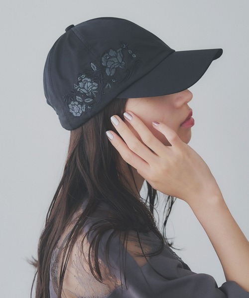 HARE(ハレ)の「フラワーシシュウキャップ(HARE)(キャップ・レディース・ブラック/ブラック系その他・FREE)」の1枚目の写真
