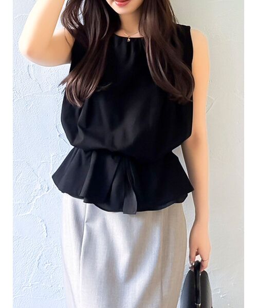 dazzlin（ダズリン）の「ショルダータックカットソー（Tシャツ/カットソー・レディース・オフホワイト/ブラック/ブルー・FREE）」の3枚目の写真