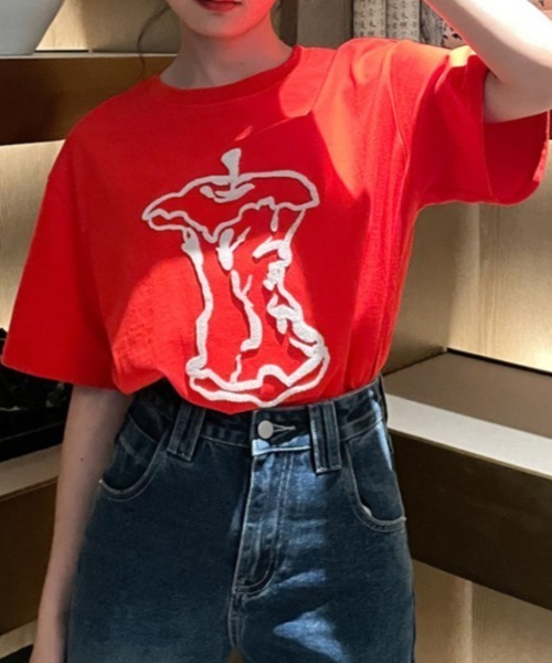 Achic(アシック)の「プリントTシャツ(Tシャツ/カットソー・レディース・レッド・M)」の2枚目の写真