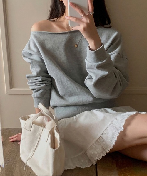 オフショルダースウェットトップス/クロップド 長袖 ノームコア シティ