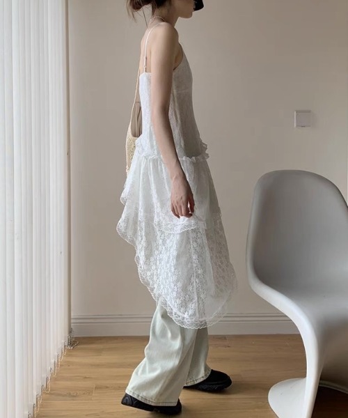 gossip！ロサンゼルス（ゴシップロサンゼルス）の「小花柄レーアシンメトリース レイヤードキャミワンピース（ワンピース・レディース・ブラック/ホワイト・FREE）」の15枚目の写真