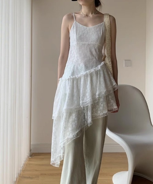 gossip！ロサンゼルス（ゴシップロサンゼルス）の「小花柄レーアシンメトリース レイヤードキャミワンピース（ワンピース・レディース・ブラック/ホワイト・FREE）」の22枚目の写真