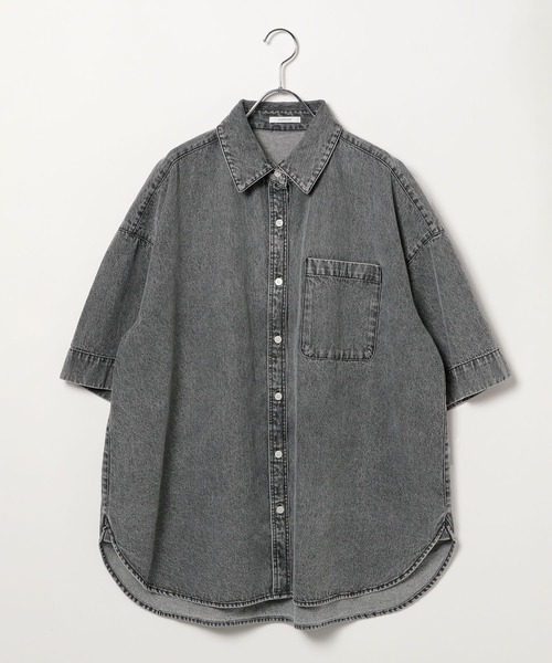 BAYFLOW（ベイフロー）の「[春夏も着やすい軽めデニム]ハーフスリーブデニムシャツ（シャツ/ブラウス・レディース・ライトブルー/チャコール・SMALL/MEDIUM）」の13枚目の写真