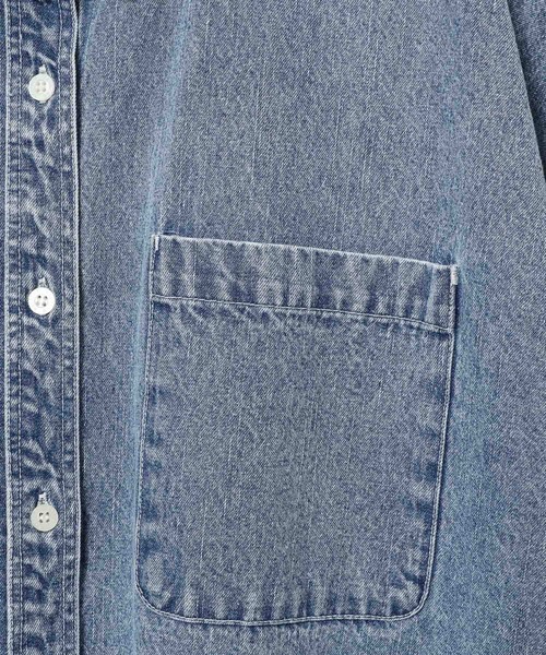 BAYFLOW（ベイフロー）の「[春夏も着やすい軽めデニム]ハーフスリーブデニムシャツ（シャツ/ブラウス・レディース・ライトブルー/チャコール・SMALL/MEDIUM）」の19枚目の写真