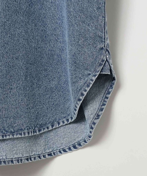 BAYFLOW（ベイフロー）の「[春夏も着やすい軽めデニム]ハーフスリーブデニムシャツ（シャツ/ブラウス・レディース・ライトブルー/チャコール・SMALL/MEDIUM）」の20枚目の写真