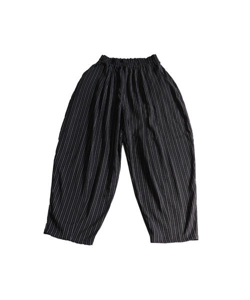 antiqua(アンティカ)の「ストライプバルーンパンツ(その他パンツ・レディース・グレー/ブラック・ONESIZE)」の14枚目の写真