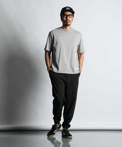 The DUFFER of ST.GEORGE（ザダファーオブセントジョージ）の「〔BLACK LABEL〕QUICK DRY SIMPLE TEE：速乾 ワンポイント シンプルTシャツ（Tシャツ/カットソー・メンズ・ライトグレー/ホワイト/パープル/ブラック・SMALL/MEDIUM/LARGE/X-LARGE）」の10枚目の写真