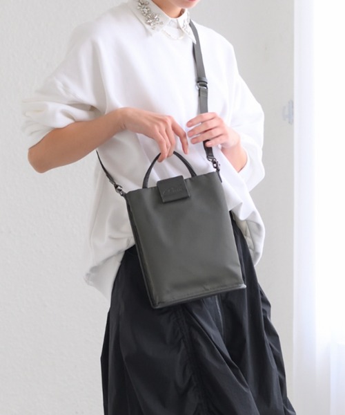 W&.Day/Night(ダブルアンド デイナイト)の「スック ミニショルダーバッグ 15181(ショルダーバッグ・レディース・ダークグレー/ブラック/グレー・FREE)」の3枚目の写真
