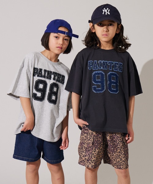 PAIRMANON STREET(ペアマノンストリート)の「【PAIRMANON STREET】ワッペン付き ダメージ加工 オーバーサイズ Tシャツ(Tシャツ/カットソー・キッズ・チャコールグレー/グレー/ブラック/レッド・100/120/160/110/150/140/90/130)」の13枚目の写真