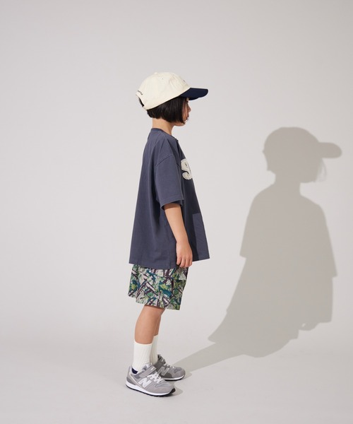 PAIRMANON STREET(ペアマノンストリート)の「【PAIRMANON STREET】ワッペン付き ダメージ加工 オーバーサイズ Tシャツ(Tシャツ/カットソー・キッズ・チャコールグレー/グレー/ブラック/レッド・100/120/160/110/150/140/90/130)」の19枚目の写真