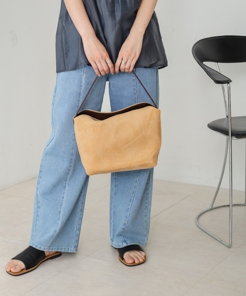 Bab(バブ)の「スエード調ハンドルバッグ(ハンドバッグ・レディース・ベージュ/ブラウン・ONESIZE)」の1枚目の写真