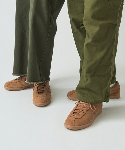 adidas(アディダス)の「【adidas】TOBACCO(スニーカー・レディース・ブルー/ブラウン/ベージュ・23cm/23.5cm/24cm/24.5cm/25cm/25.5cm/26cm/26.5cm/27cm/27.5cm)」の7枚目の写真