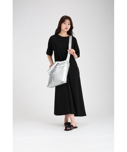 fifth(フィフス)の「【汗ジミ防止】Aラインフレアーワンピース(ワンピース・レディース・ネイビー/ホワイト/ブラック・XS/M)」の4枚目の写真
