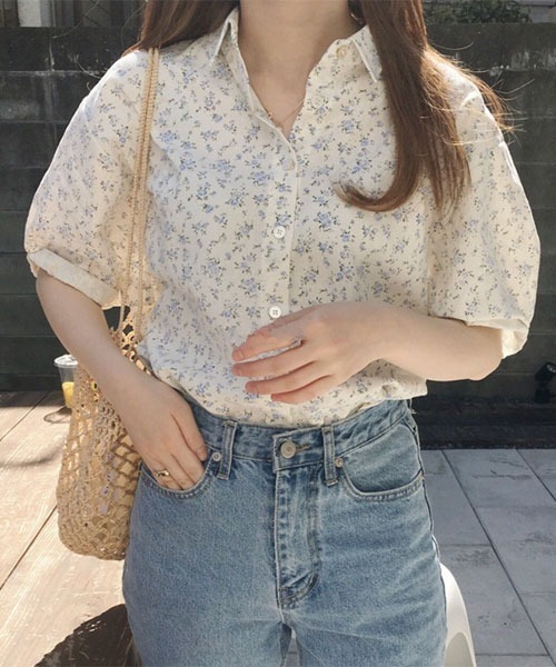 urge:(アージコロン )の「【URGE:】小花柄 半袖 シャツ ブラウス(シャツ/ブラウス・レディース・ブルー/レッド・X-LARGE/LARGE/MEDIUM/SMALL)」の1枚目の写真