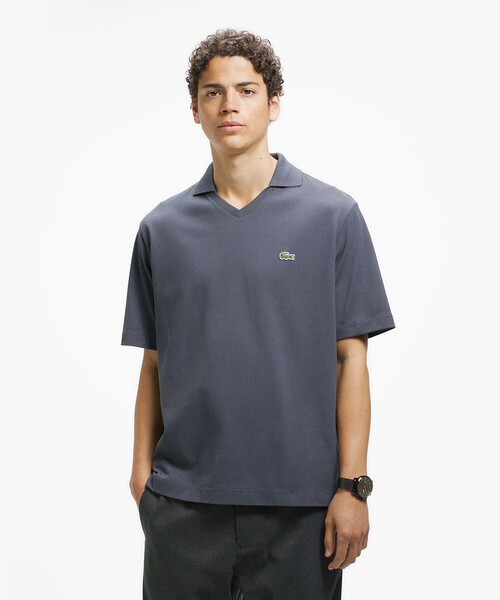 LACOSTE（ラコステ）の「L.12.12鹿の子 アレンジ スキッパーネックポロシャツ（ポロシャツ・メンズ・レッド系その他/ブラック/オフホワイト/チャコールグレー/ダークアッシュ/ブラウン系その他・2/3/4/5）」の4枚目の写真