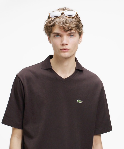 LACOSTE（ラコステ）の「L.12.12鹿の子 アレンジ スキッパーネックポロシャツ（ポロシャツ・メンズ・レッド系その他/ブラック/オフホワイト/チャコールグレー/ダークアッシュ/ブラウン系その他・2/3/4/5）」の5枚目の写真