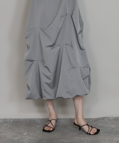 J by blue(ジェイバイブルー)の「ランダムタックバルーンワンピース(ワンピース・レディース・ブラック/グレー/アイボリー・MEDIUM)」の22枚目の写真