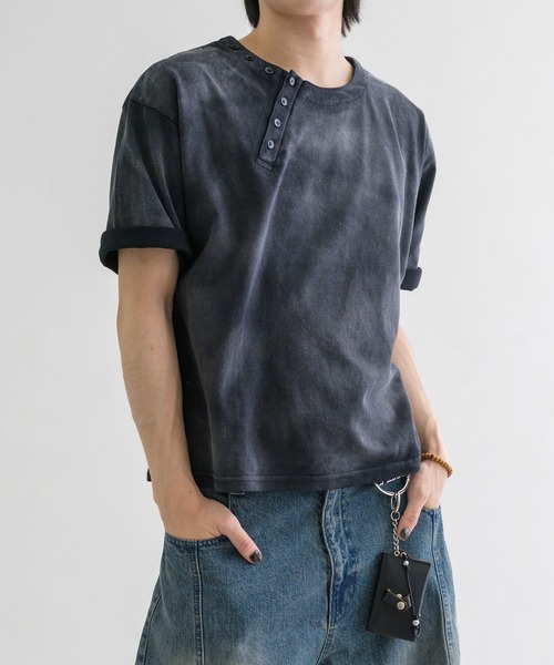 EPNK（イーピーエヌケー）の「【EPNK】Asymmetry henry neck tee / アシンメトリーヘンリーネックtee（Tシャツ/カットソー・メンズ・ブラウン/ブラック・SMALL/MEDIUM/LARGE）」の6枚目の写真