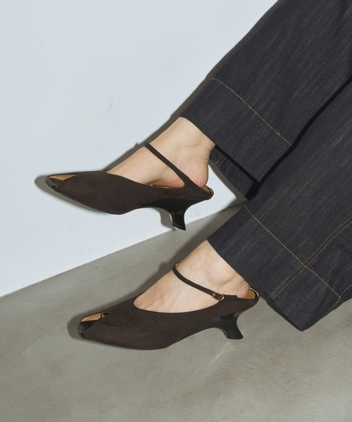 GRISE（グリーズ）の「《追加》GRISE6cmピープトゥストラップミュール（サンダル・レディース・ブラウン/ネイビー/ブラック・SMALL/MEDIUM/LARGE/X-LARGE）」の5枚目の写真