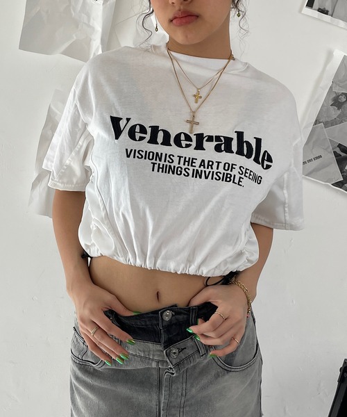 ROGER AND RAW(ロジャーアンドロウ)の「裾ドロスト刺繍ショートTシャツ(Tシャツ/カットソー・レディース・ホワイト/ブラック/グレー・FREE)」の2枚目の写真