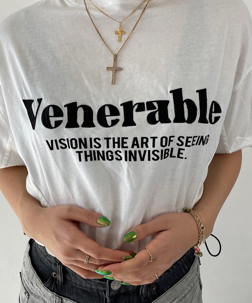ROGER AND RAW(ロジャーアンドロウ)の「裾ドロスト刺繍ショートTシャツ(Tシャツ/カットソー・レディース・ホワイト/ブラック/グレー・FREE)」の5枚目の写真
