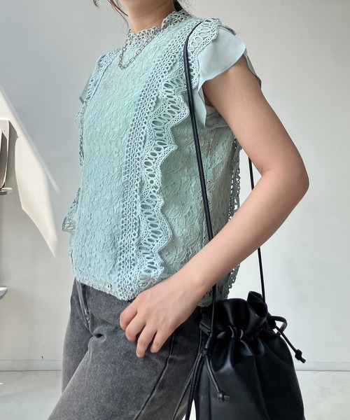 AS KNOW AS plus(アズノゥアズプラス)の「●接触冷感 フレンチスリーブ レースブラウス(シャツ/ブラウス・レディース・ブラック/ミント/オフホワイト/カーキ/チャコールグレー・FREE)」の5枚目の写真